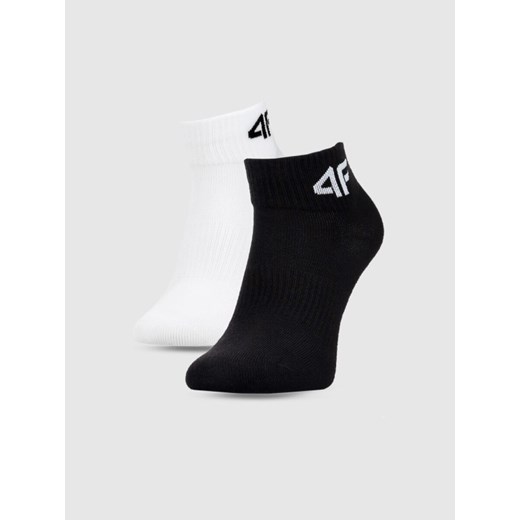 Chłopięce skarpetki za kostkę (2-pack) 4F 4FJWSS25USOCM434 - multikolor ze sklepu Sportstylestory.com w kategorii Skarpetki dziecięce - zdjęcie 179824400