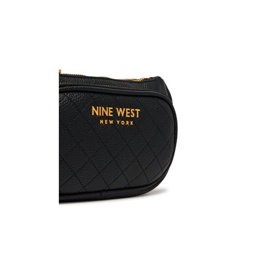 Listonoszka Nine West średnia matowa na ramię 