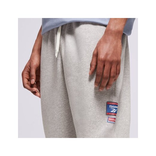 REEBOK SPODNIE RI BADGE Reebok XL Sizeer