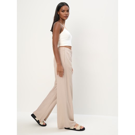 Mohito - Beżowe spodnie wide leg - beżowy ze sklepu Mohito w kategorii Spodnie damskie - zdjęcie 180166622
