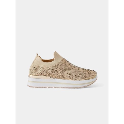 Royalfashion Wsuwane damskie materiałowe buty sportowe z cyrkoniami Adeq ze sklepu royalfashion.pl w kategorii Buty sportowe damskie - zdjęcie 180179840