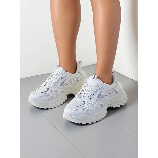 Royalfashion Sportowe sneakersy damskie na grubszej podeszwie Annete ze sklepu royalfashion.pl w kategorii Buty sportowe damskie - zdjęcie 180184972