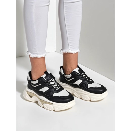 Royalfashion Sneakersy damskie na grubszej podeszwie Lesalli ze sklepu royalfashion.pl w kategorii Buty sportowe damskie - zdjęcie 180186451