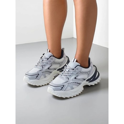 Royalfashion Sportowe sneakersy damskie na grubszej podeszwie Nettes ze sklepu royalfashion.pl w kategorii Buty sportowe damskie - zdjęcie 180191873
