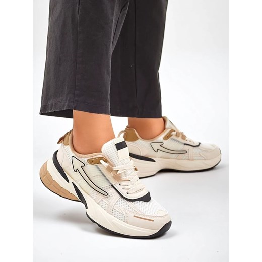 Royalfashion Sportowe sneakersy damskie na grubszej podeszwie Beysa ze sklepu royalfashion.pl w kategorii Buty sportowe damskie - zdjęcie 180198513