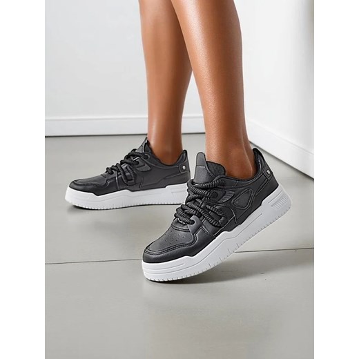 Royalfashion Sportowe sneakersy damskie na grubszej podeszwie Uanes ze sklepu royalfashion.pl w kategorii Buty sportowe damskie - zdjęcie 180200582
