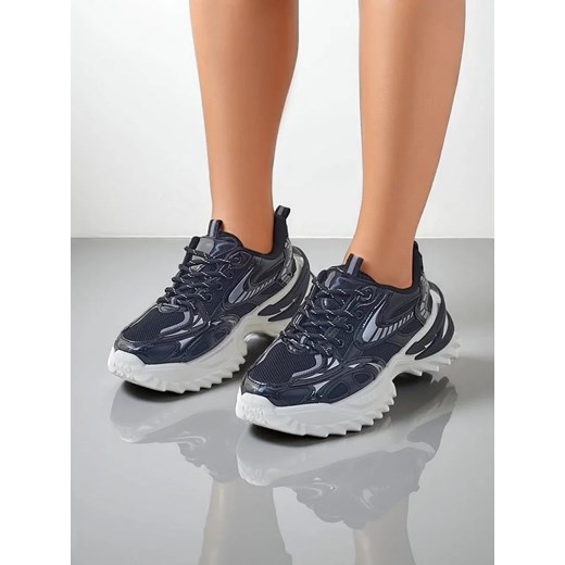 Royalfashion Sportowe sneakersy damskie na grubszej podeszwie Nettes ze sklepu royalfashion.pl w kategorii Buty sportowe damskie - zdjęcie 180201082