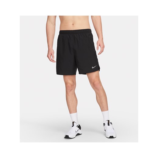 Męskie spodenki do biegania z wszytą bielizną Dri-FIT Nike Challenger 18 cm - Czerń ze sklepu Nike poland w kategorii Spodenki męskie - zdjęcie 180222040
