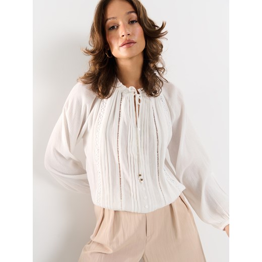 Mohito bluzka damska biała z długim rękawem 