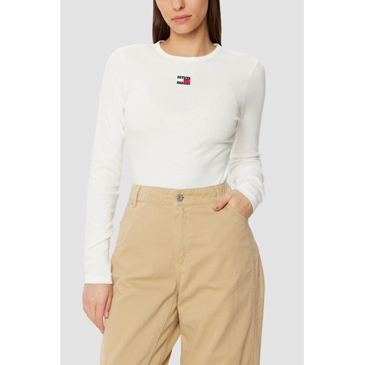 TOMMY JEANS Beżowy damski longsleeve, Rozmiar XS ze sklepu outfit.pl w kategorii Bluzki damskie - zdjęcie 180231143
