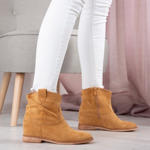 Royalfashion Kowbojki na koturnie w kolorze camel Brunoki ze sklepu royalfashion.pl w kategorii Botki - zdjęcie 180248340