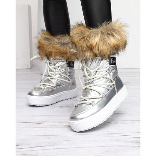 Royalfashion Damskie lakierowane buty a'la śniegowce w srebrnym kolorze Fursav ze sklepu royalfashion.pl w kategorii Śniegowce damskie - zdjęcie 180248603