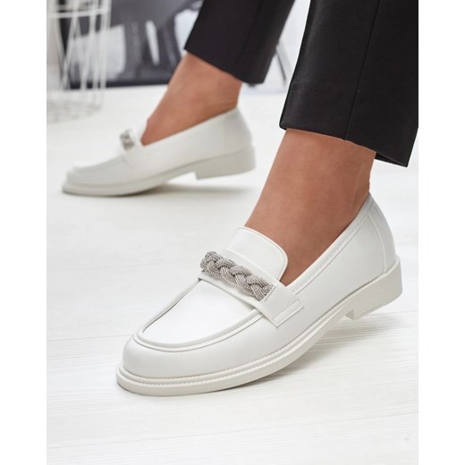 Royalfashion Białe mokasyny damskie z ozdobą Lerossa Royalfashion.pl 38 wyprzedaż royalfashion.pl
