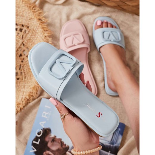 Royalfashion Niebieskie damskie klapki z eko skóry Cartec ze sklepu royalfashion.pl w kategorii Klapki damskie - zdjęcie 180249133