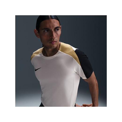 Męska koszulka piłkarska z krótkim rękawem Dri-FIT Nike Strike - Brązowy ze sklepu Nike poland w kategorii T-shirty męskie - zdjęcie 180256520