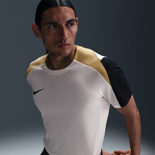 T-shirt męski Nike z krótkim rękawem 