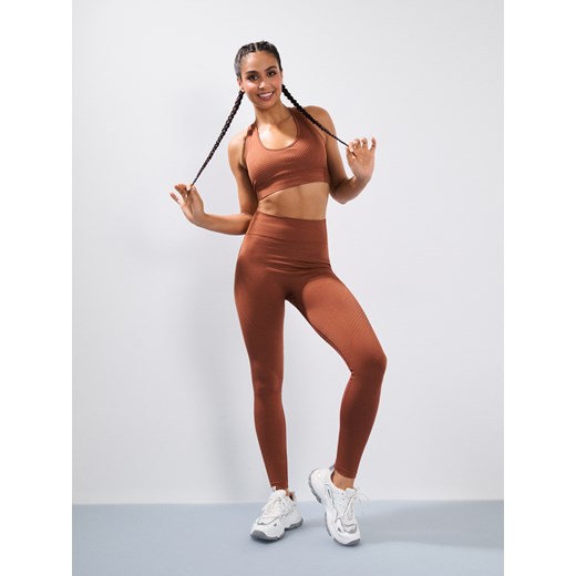 Sinsay - Top sportowy z ozdobnym prążkowaniem na przodzie - brązowy Sinsay M/L Sinsay