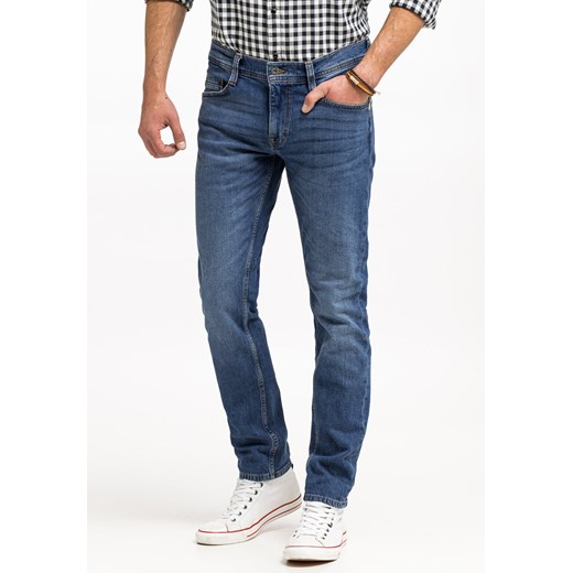 MUSTANG OREGON SLIM MĘSKIE SPODNIE JEANSOWE JEANSY DŻINSY DENIM BLUE 1015041 5000 702 ze sklepu YouNeedit.pl w kategorii Jeansy męskie - zdjęcie 180289973