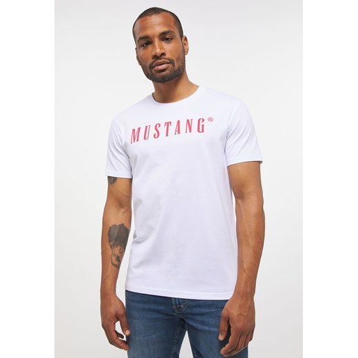 MUSTANG Style Alex C LOGO Tee MĘSKI T-SHIRT KOSZULKA NADRUK LOGO General White 1013221 2045 ze sklepu YouNeedit.pl w kategorii T-shirty męskie - zdjęcie 180293582