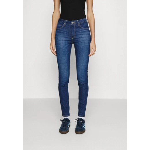 LEE DAMSKIE SPODNIE JEANSOWE LEE SCARLETT HIGH NIGHT SKY L626GUD38 112338320 ze sklepu YouNeedit.pl w kategorii Jeansy damskie - zdjęcie 180296894