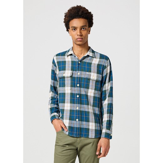 WRANGLER MĘSKA KOSZULA 2 PKT SHIRT GREEN 112357974 W5K7016823 ze sklepu YouNeedit.pl w kategorii Koszule męskie - zdjęcie 180297493