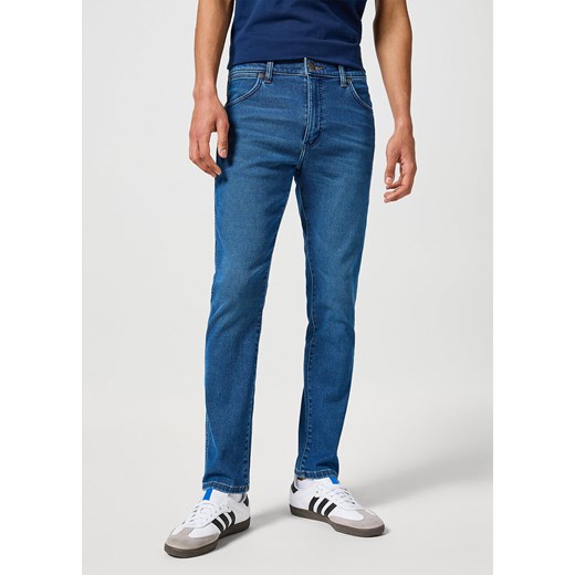 WRANGLER MĘSKIE SPODNIE JEANSOWE LARSTON GAVIN 112356819 W18S008806 ze sklepu YouNeedit.pl w kategorii Jeansy męskie - zdjęcie 180300140