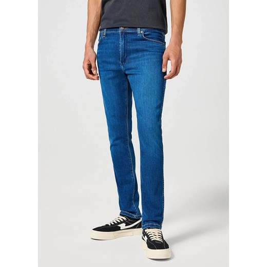 WRANGLER MĘSKIE SPODNIE JEANSOWE LARSTON INDIGO WAVES 112356817 W18S008808 ze sklepu YouNeedit.pl w kategorii Jeansy męskie - zdjęcie 180300880