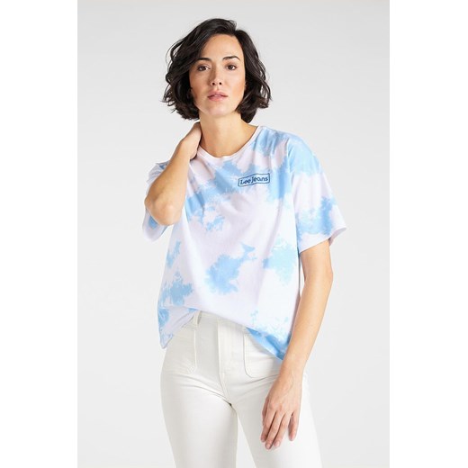 T-SHIRT DAMSKI LEE TIE DYE GRAPHIC TEE BOYFRIEND FIT SKY BLUE L41YFENR 112109260 ze sklepu YouNeedit.pl w kategorii Bluzki damskie - zdjęcie 180320681