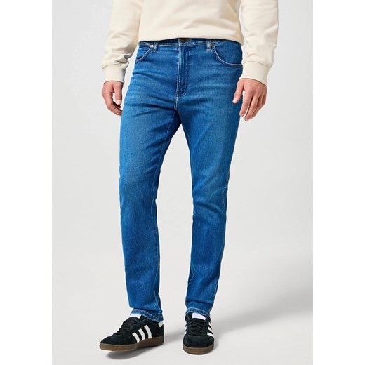 MĘSKIE SPODNIE JEANSOWE WRANGLER RIVER STERLING 112356838 ze sklepu YouNeedit.pl w kategorii Jeansy męskie - zdjęcie 180320960