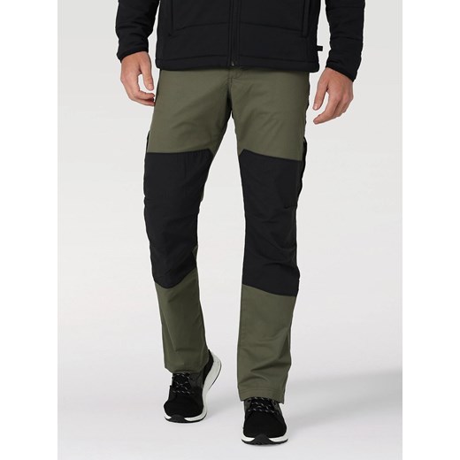 WRANGLER ATG REINFORCED SOFTSHELL PANT MĘSKIE SPODNIE MATERIAŁOWE DUSTY OLIVE WC3TAWX45 112324341 ze sklepu YouNeedit.pl w kategorii Spodnie męskie - zdjęcie 180322080