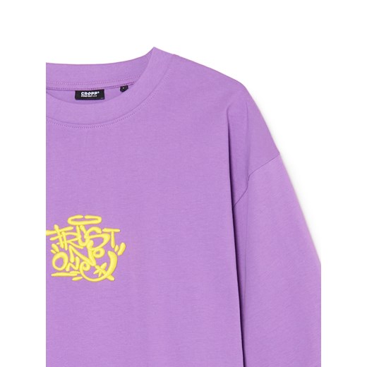 Cropp - Fioletowy T-shirt z haftem - fioletowy Cropp XL Cropp