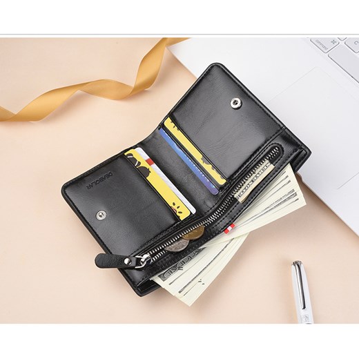 Elegancki portfel męski z funkcjonalnym wnętrzem pionowy brązowy Olivier uniwersalny okazja butyolivier