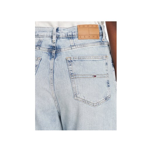 Tommy Jeans Jeansy DW0DW20656 Niebieski Mom Fit Tommy Jeans 26_32 MODIVO