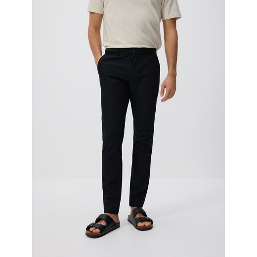 Reserved - Spodnie chino slim fit - czarny ze sklepu Reserved w kategorii Spodnie męskie - zdjęcie 180387221