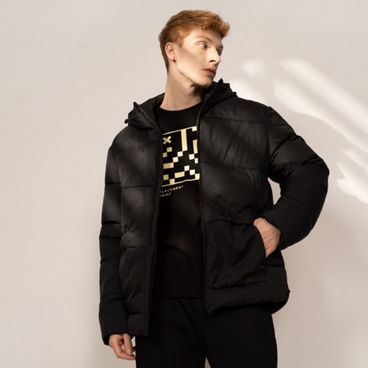 Męska kurtka puchowa pikowana OUTHORN OTHAW22TDJAM018 ze sklepu Sportstylestory.com w kategorii Kurtki męskie - zdjęcie 180391720