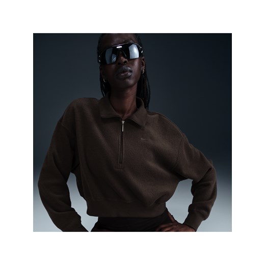 Damska wygodna dzianinowa bluza o skróconym kroju oversize z zamkiem 1/4 Nike Sportswear Phoenix Plush - Brązowy ze sklepu Nike poland w kategorii Bluzy damskie - zdjęcie 180396663