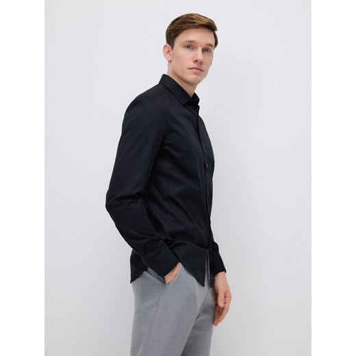 Reserved - Bawełniana koszula slim fit - czarny ze sklepu Reserved w kategorii Koszule męskie - zdjęcie 180405452
