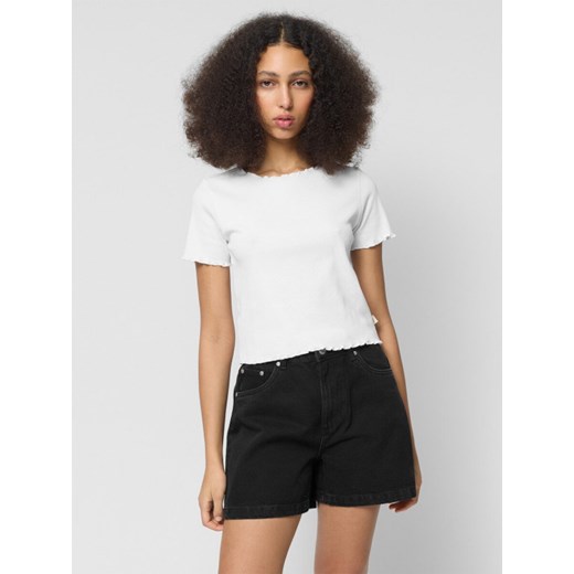 Damski t-shirt crop-top Outhorn OTHWSS24TTSHF1487 - biały ze sklepu Sportstylestory.com w kategorii Bluzki damskie - zdjęcie 180408314
