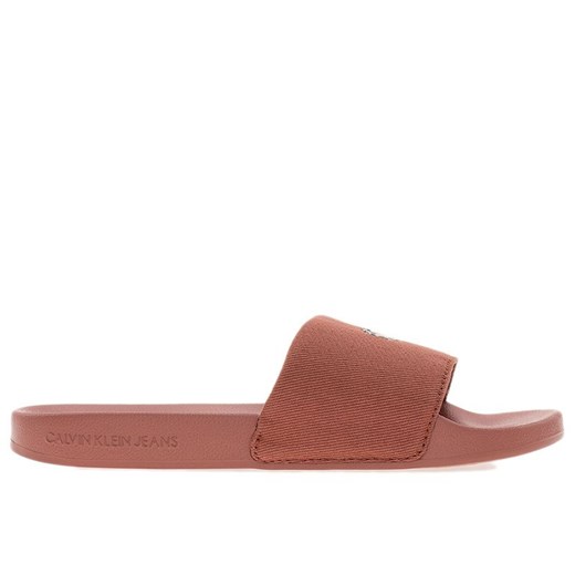 Klapki damskie Calvin Klein Slide Monogram Hardware YW0YW01713-GAM - pomarańczowe ze sklepu streetstyle24.pl w kategorii Klapki damskie - zdjęcie 180409124