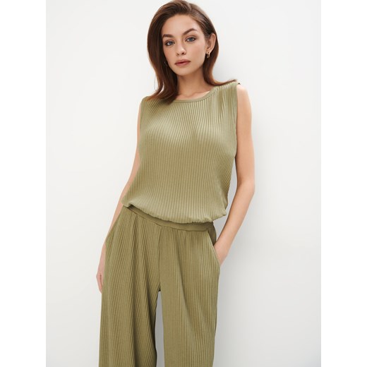 Mohito - Plisowany zielony top - zielony ze sklepu Mohito w kategorii Bluzki damskie - zdjęcie 180410314