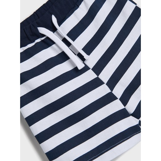 Sinsay - Szorty w paski wiązane w talii - wielobarwny Sinsay 98 Sinsay