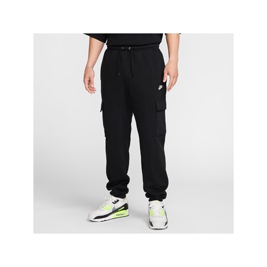 Męskie bojówki z dzianiny Nike Club - Czerń ze sklepu Nike poland w kategorii Spodnie męskie - zdjęcie 180417950