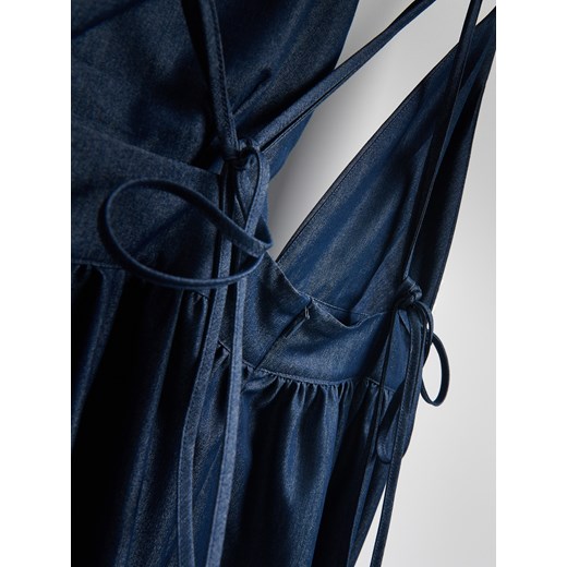 Reserved - Sukienka midi na ramiączkach - granatowy Reserved L Reserved