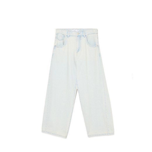 Cropp - Jasne jeansy balloon - błękitny ze sklepu Cropp w kategorii Jeansy damskie - zdjęcie 180429984