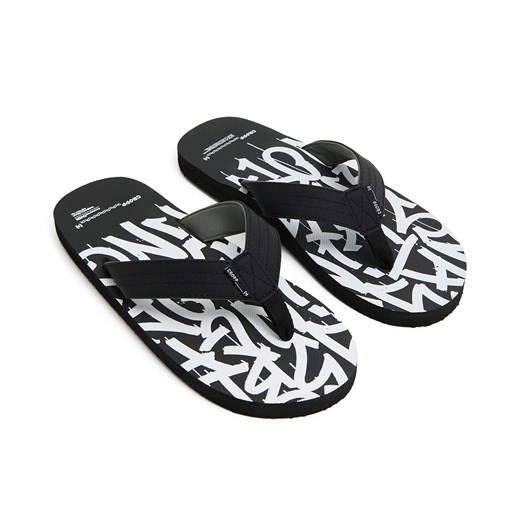 Cropp - Japonki z tekstowym nadrukiem - czarny Cropp 41 Cropp