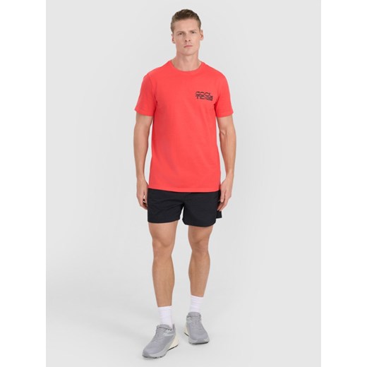 Męski t-shirt z nadrukiem 4F 4FWSS25TTSHM1984 - pomarańczowy ze sklepu Sportstylestory.com w kategorii T-shirty męskie - zdjęcie 180442410