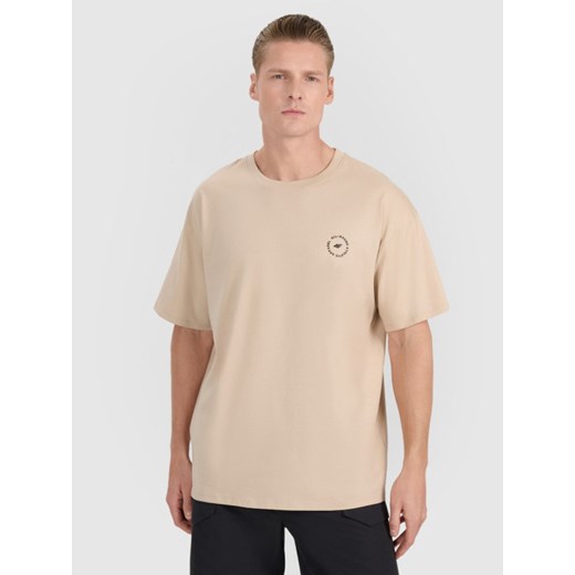 Męski t-shirt oversize z nadrukiem 4F 4FRSS25TTSHM2991 - beżowy ze sklepu Sportstylestory.com w kategorii T-shirty męskie - zdjęcie 180442424