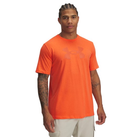 Męski t-shirt z nadrukiem Under Armour UA Reflective Big Logo - pomarańczowy ze sklepu Sportstylestory.com w kategorii T-shirty męskie - zdjęcie 180459131