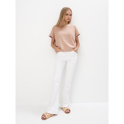 Mohito - Bawełniany t-shirt - beżowy ze sklepu Mohito w kategorii Bluzki damskie - zdjęcie 180459691
