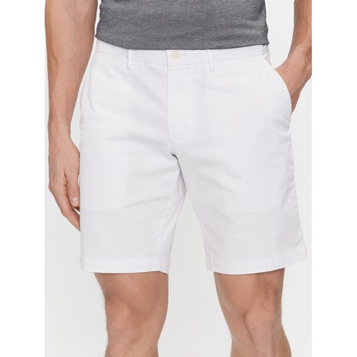 Tommy Hilfiger Szorty materiałowe Brooklyn Short 1985 MW0MW23563 Biały Regular Fit ze sklepu MODIVO w kategorii Spodenki męskie - zdjęcie 181050631